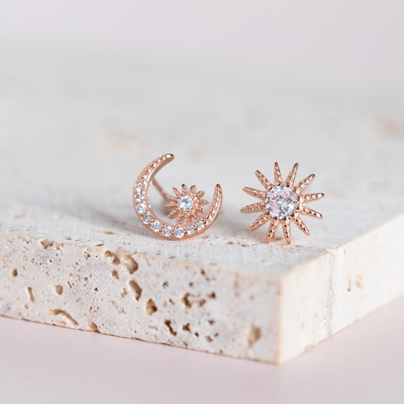 Rosegold Celestial Studs (S925) - Only 1 left! - Picture 3 of 8
